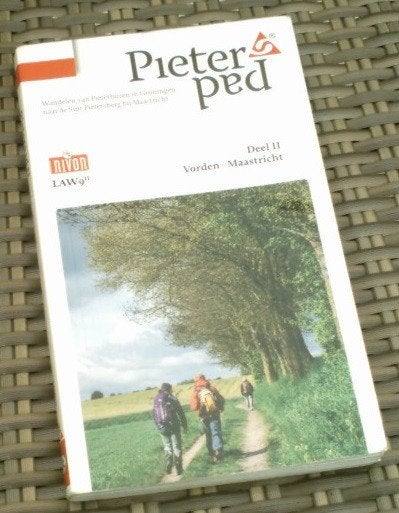 Pieterpad. Deel II. Vorden - Maastricht. ISBN 9789491142086., Boeken, Overige merken, Europa, Ophalen of Verzenden, Zo goed als nieuw