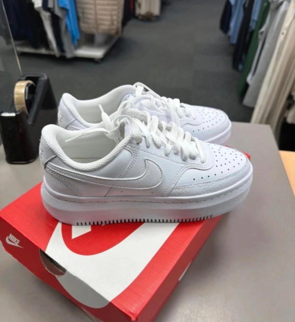Nike court, Kleding | Heren, Wit, Nieuw, Ophalen of Verzenden, Sneakers of Gympen