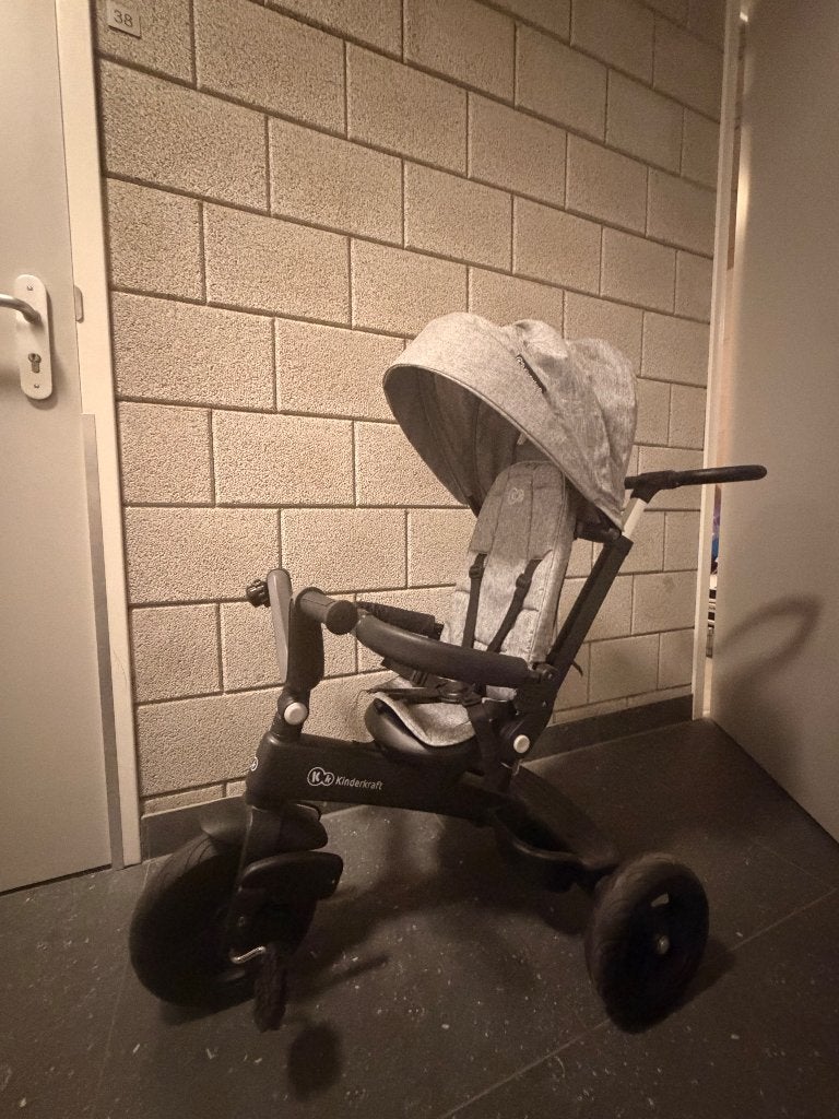 Driewieler met duwstang, Ophalen, Zo goed als nieuw, Kinderkraft, Duwstang
