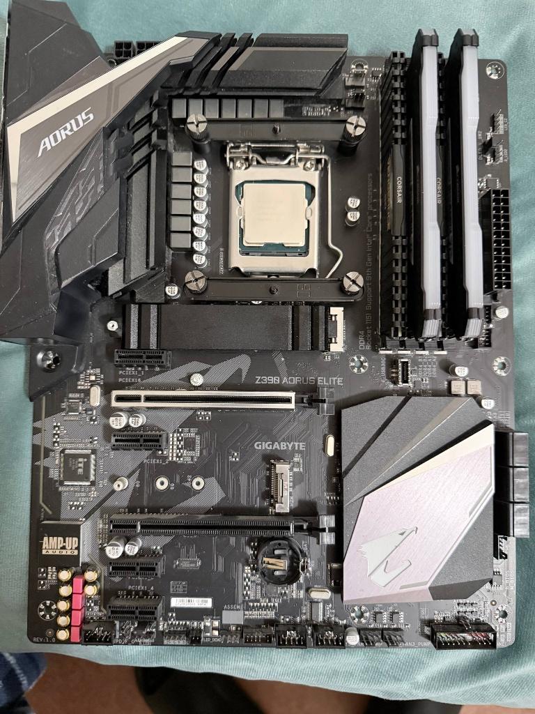i7-9700KF + Z390 Aorus Elite + 32GB RAM CL16 + WiFi, 8-core, LGA 1151, Gebruikt, Ophalen of Verzenden