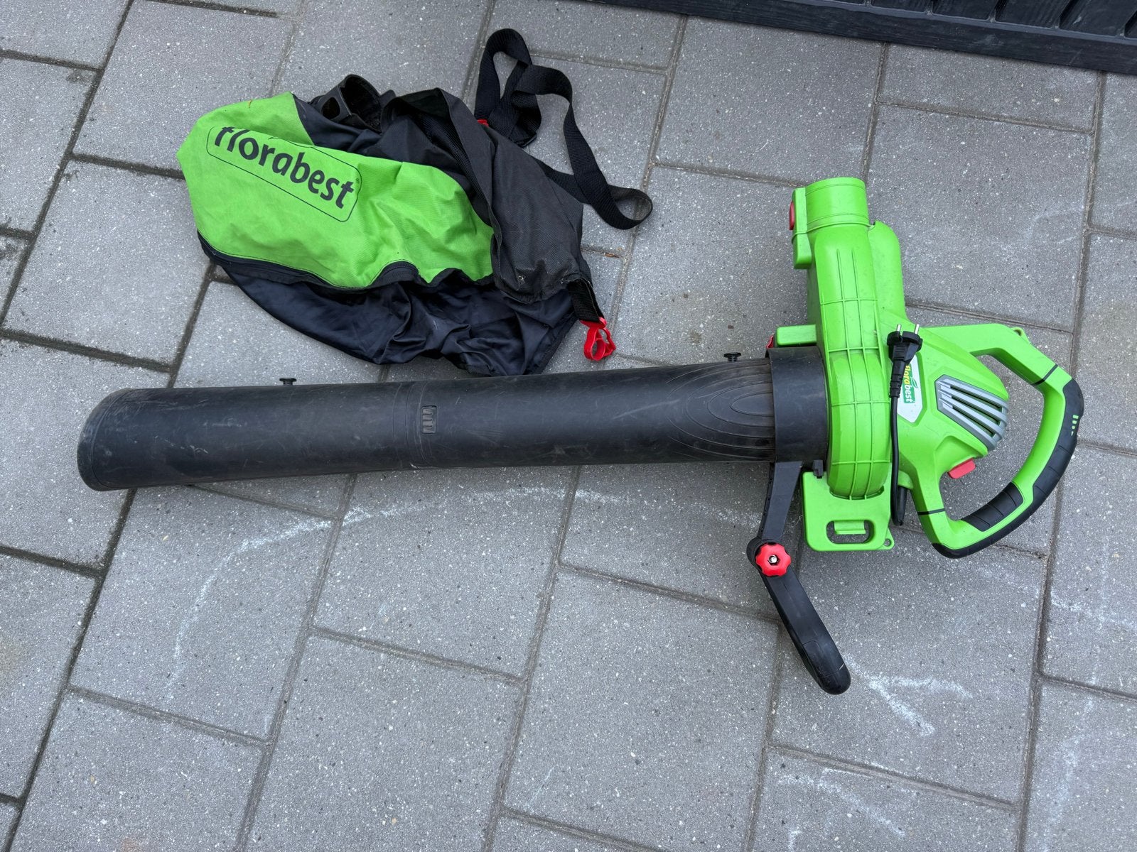 Florabest Bladblazer 3-in-1 - Krachtig & Compleet, Tuin en Terras, Ophalen, Gebruikt, Handgedragen, Met opvangzak
