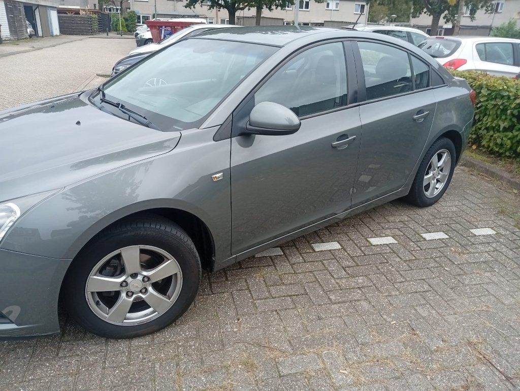 Chevrolet Cruze 1.8 2009 Grijs, Ophalen, Chevrolet, Handgeschakeld, Sedan