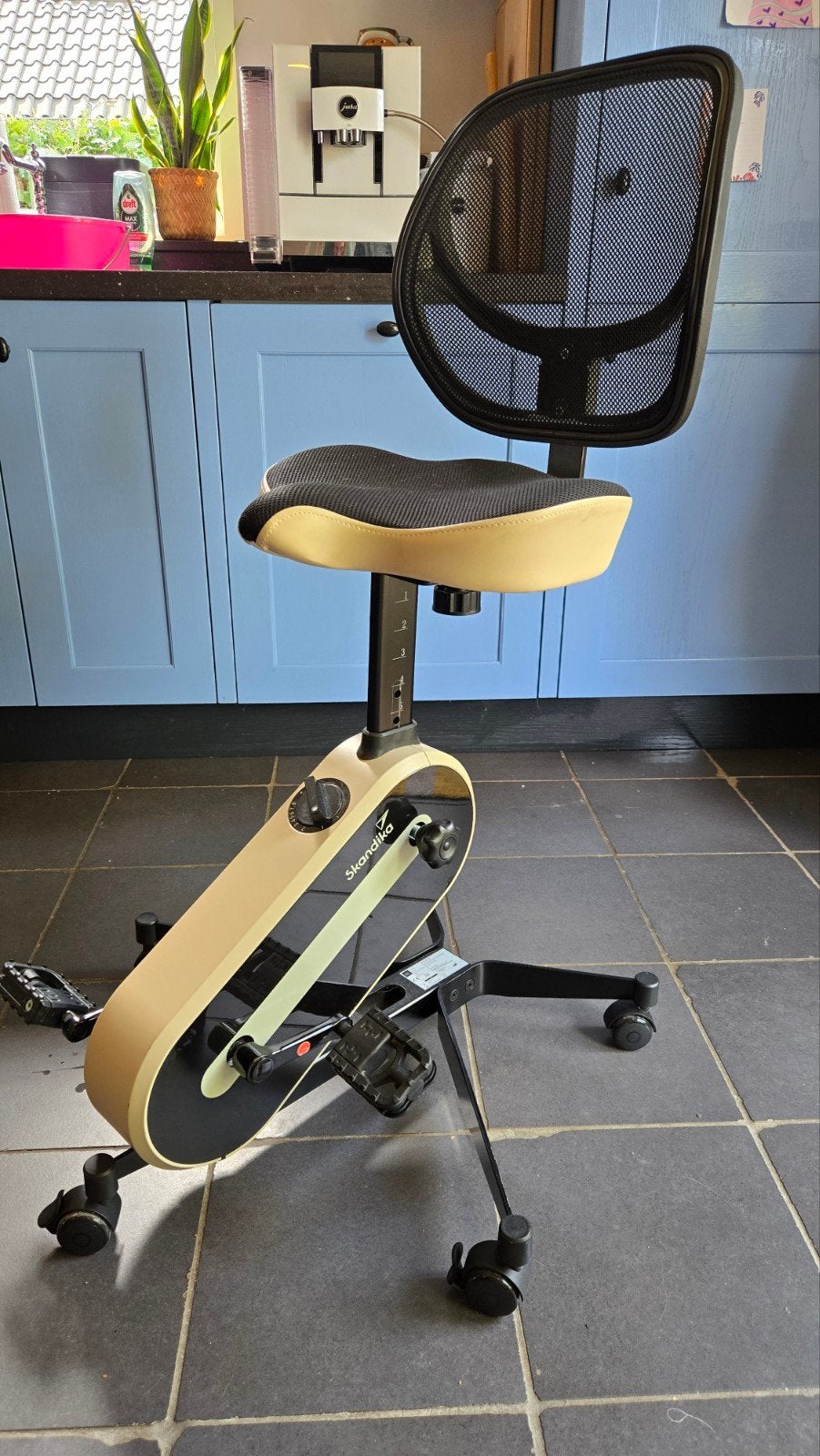 Skandika Office Bike - Hometrainer met bureaustoel, Ophalen, Gebruikt, Metaal, Benen