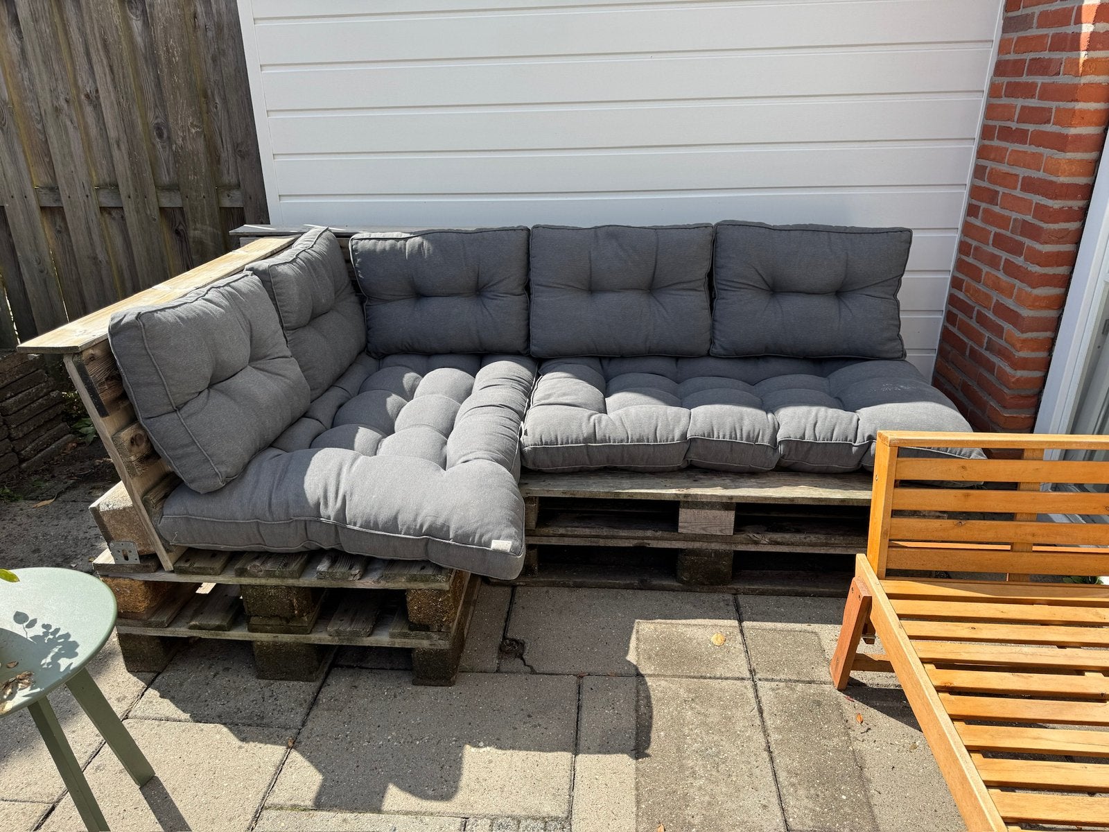 Palletbank met kussens, Gebruikt, 6 zitplaatsen, Ophalen of Verzenden, Loungeset