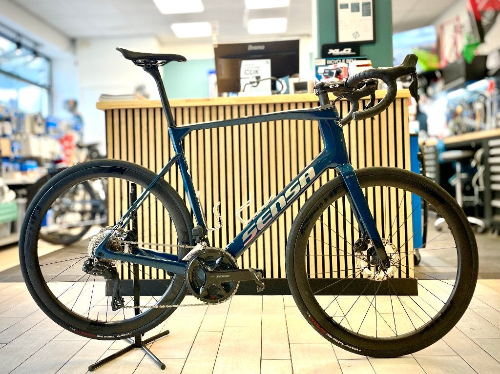 Sensa Giulia GF Dark Sea Limited 105 DI2 + Carbon wielen, 28 inch, Carbon, Heren, Zo goed als nieuw