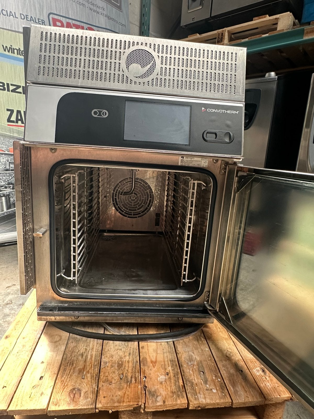 Convotherm Combi Steamer 6 x 1/1GN met afzuigkap, Ophalen