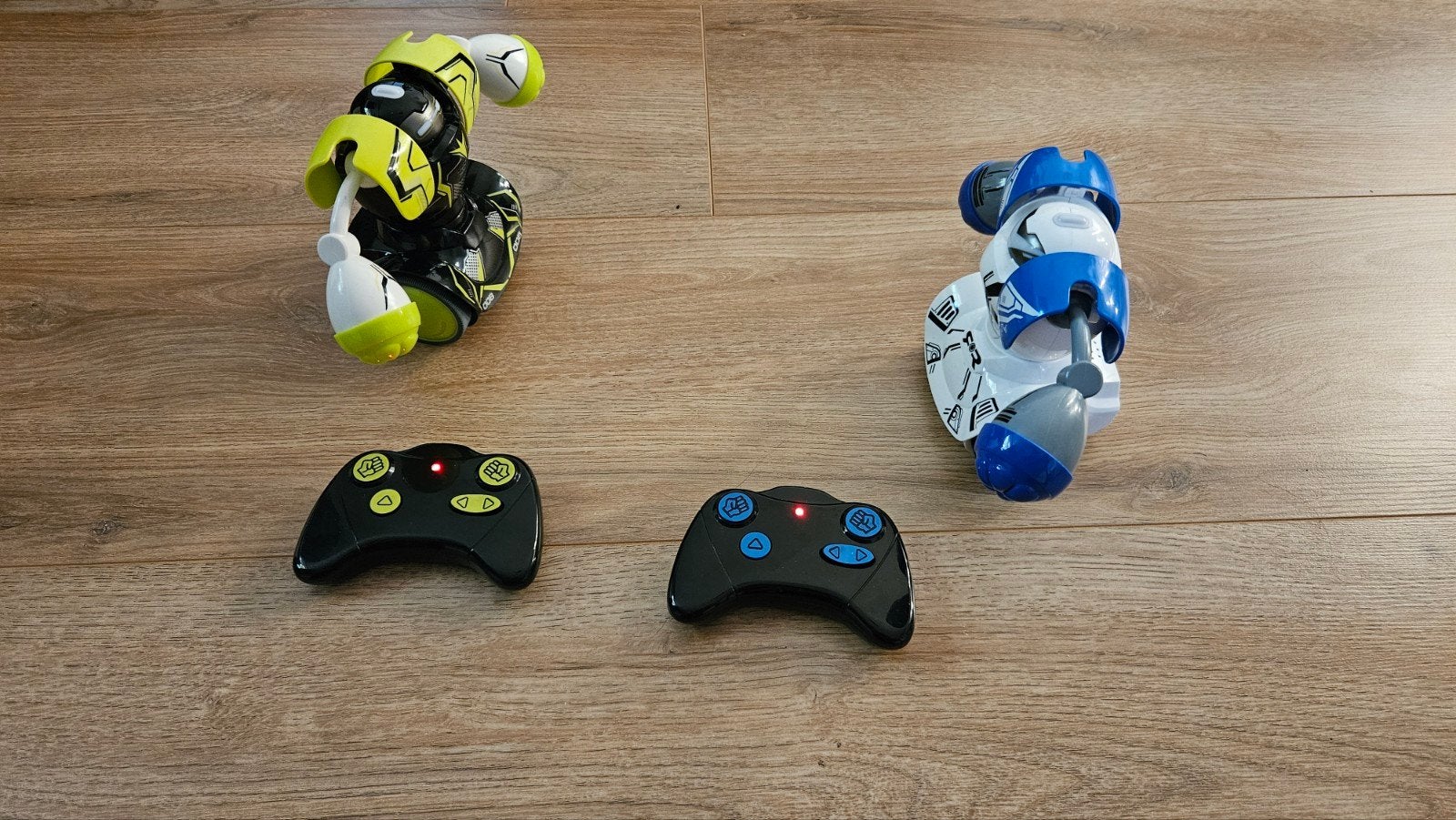 YCQO Robo Kombat - Zo goed als nieuw, compleet, Ophalen, Zo goed als nieuw