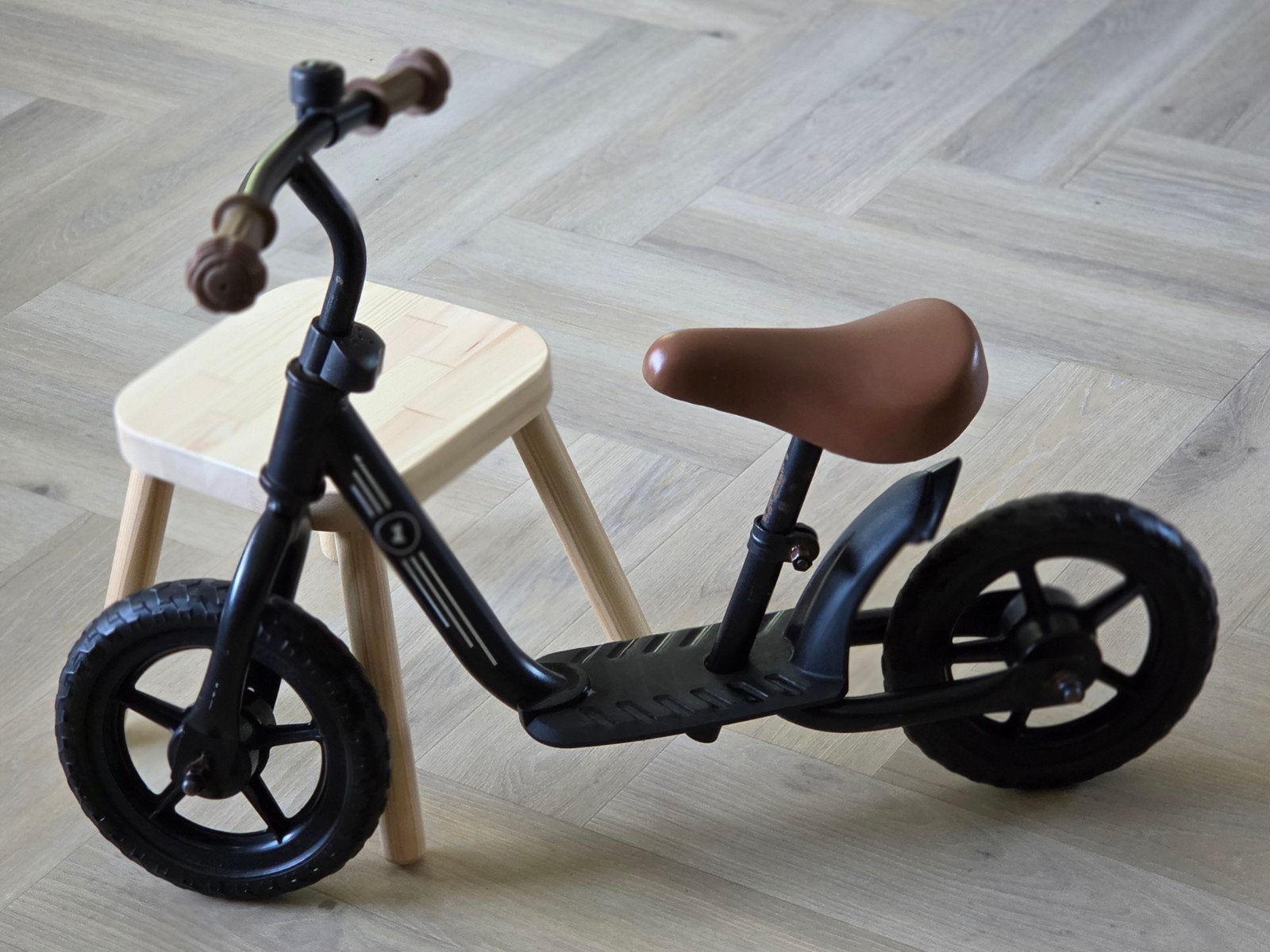 Zwarte loopfiets - Bandits & Angels, Ophalen, Gebruikt, Minder dan 16 inch