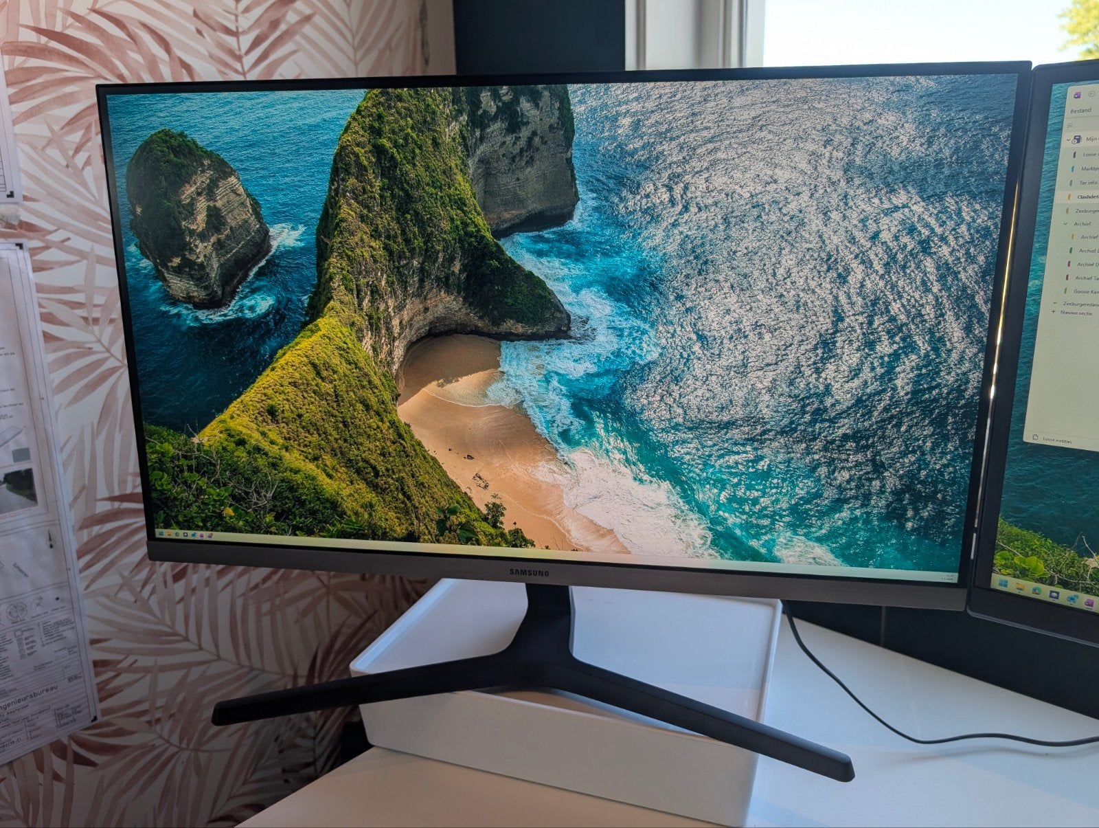 Samsung U28R550UQR 28 inch 4K Monitor, Computers en Software, Monitoren, IPS, Kantelbaar, Ophalen of Verzenden, Samsung