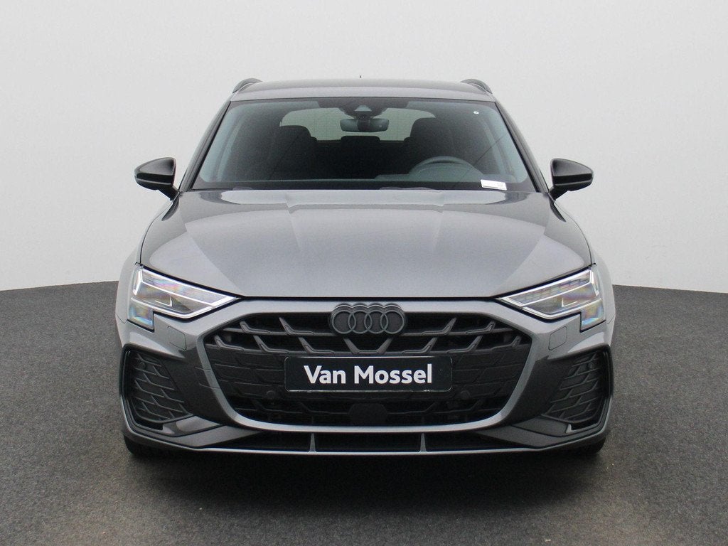 Audi A3 Sportback 45 TFSI e S edition Competition l Adaptive, Auto's, Audi, 12 maanden, 4 cilinders, Leder en Stof, 26 kWh