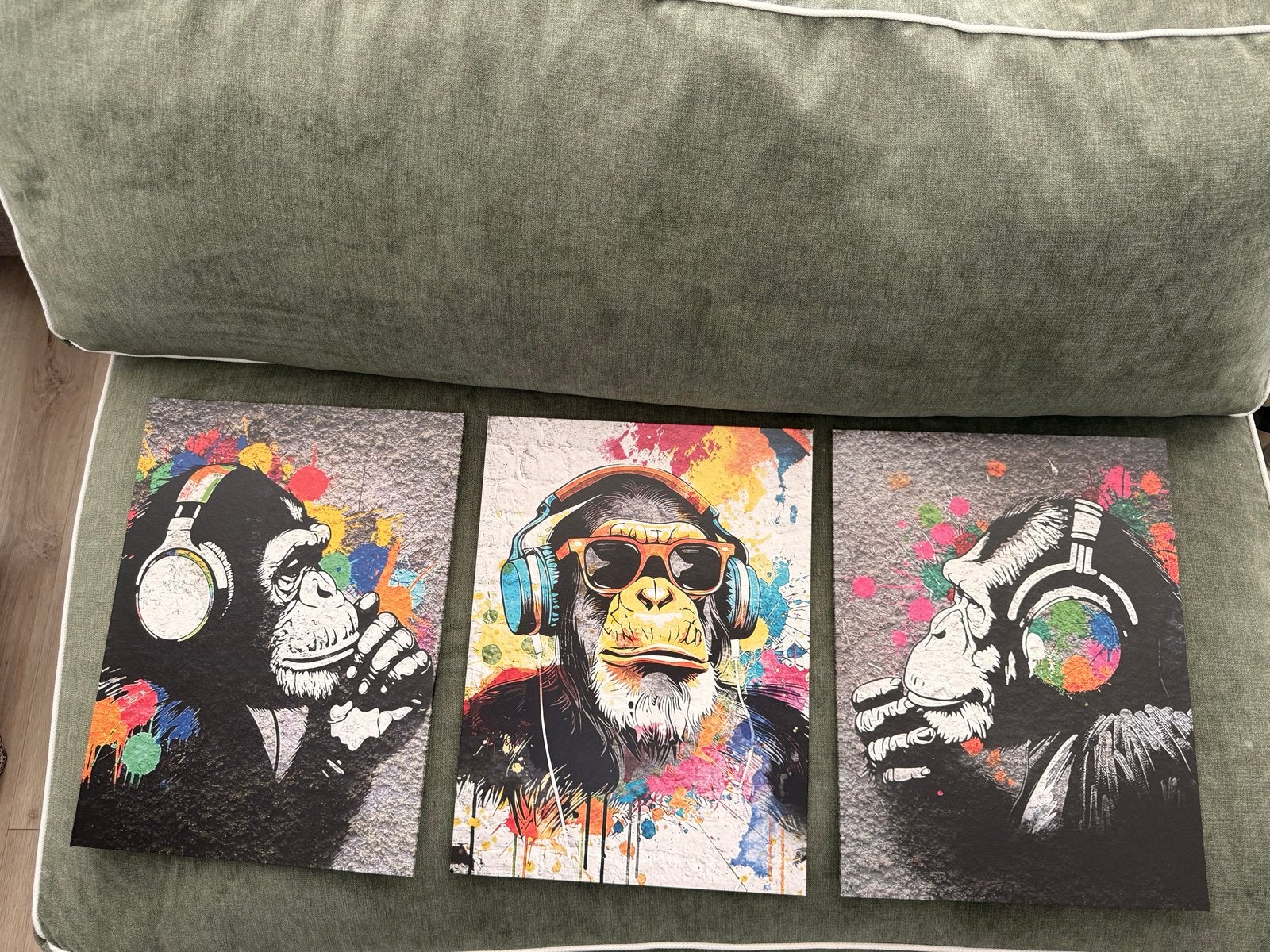 Driedelig schilderij Banksy stijl - Novart, Huis en Inrichting, 50 – 75, Minder dan 50 cm, Ophalen of Verzenden, Print