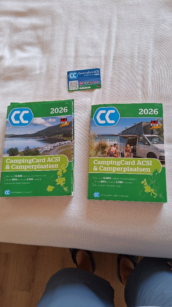 ACSI CAMPING BOEKEN-2026-1&2&+DIV.CAMP.GIDS SCANDIN-BALTIC, Europa, Zo goed als nieuw, Reisgids of -boek, Ophalen