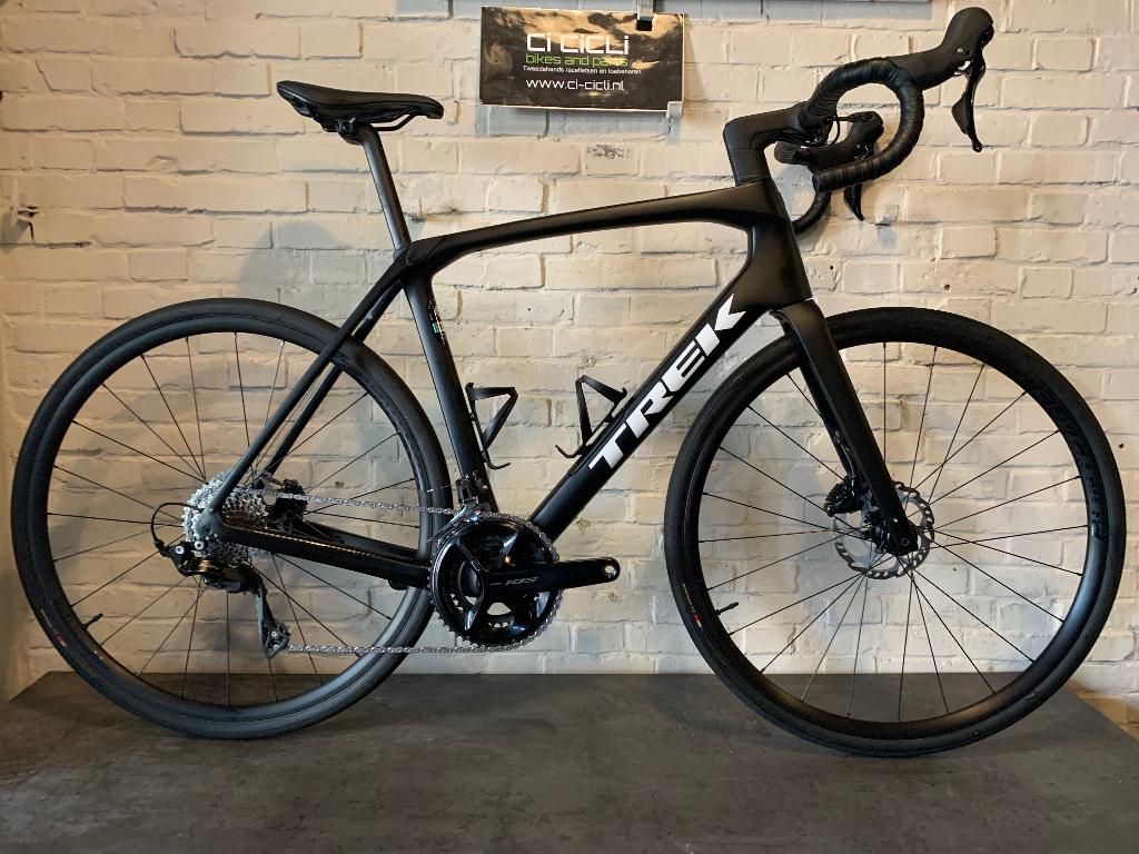 Trek Domane SL5 Shimano 105 2 x 12 56 en 58cm. Zwart Nog Nw., 28 inch, Carbon, Zo goed als nieuw, 57 tot 61 cm