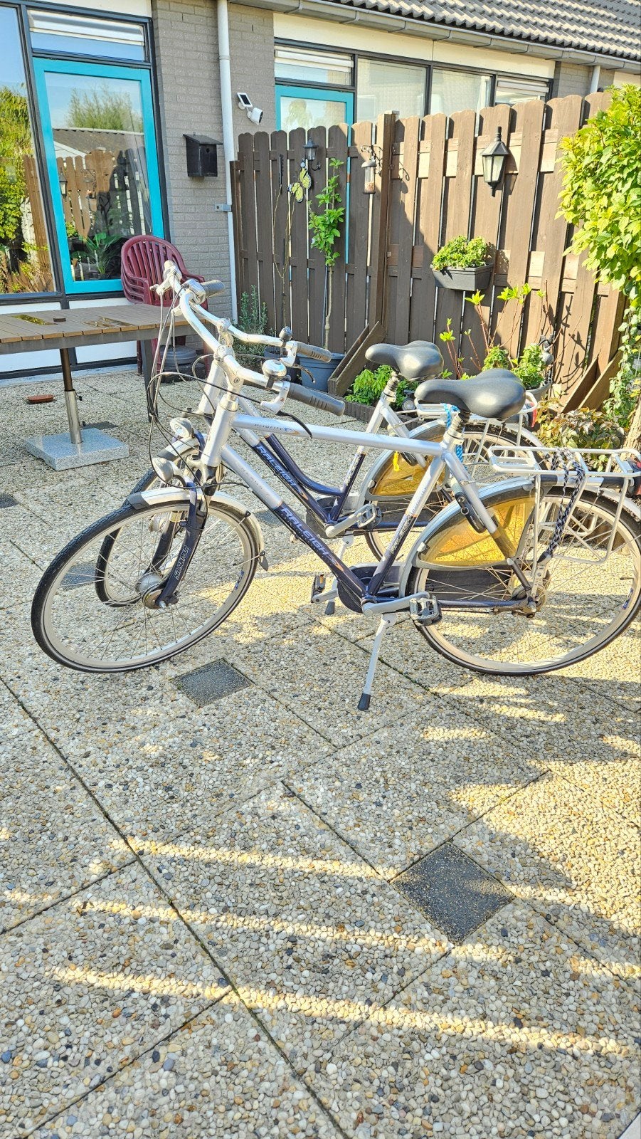 Raleigh damesfiets en herenfiets met lage instap en versnell, Velgrem, (Extra) lage instap, Ophalen, Overige merken
