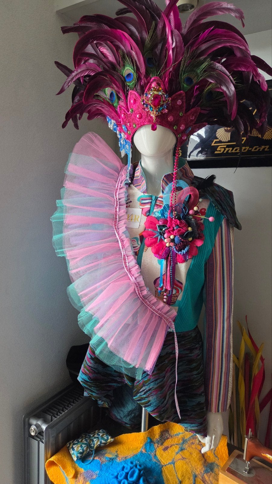 Complete Carnavalsoutfit: Jas, Kraag, Corsage, Tooi, Ophalen of Verzenden, Gedragen, Carnaval, Kleding