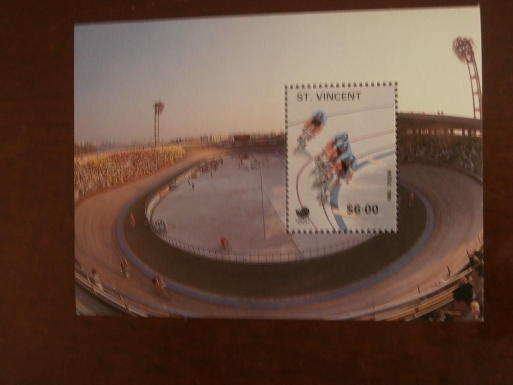 ST. VINCENT 1988 BLOK BAANWIELRENNEN, Verzenden, Postfris, Sport
