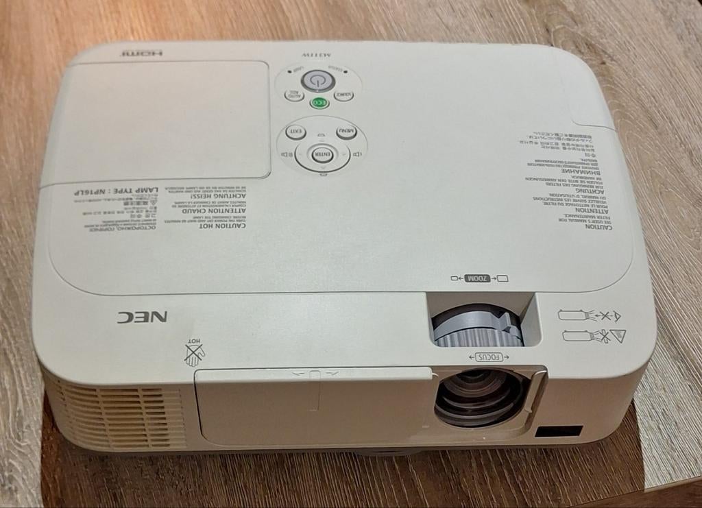 NEC Beamer - Goede staat, ideaal voor thuis of kantoor, Audio, Tv en Foto, Beamers, Gebruikt, DLP, Overige resoluties, NEC