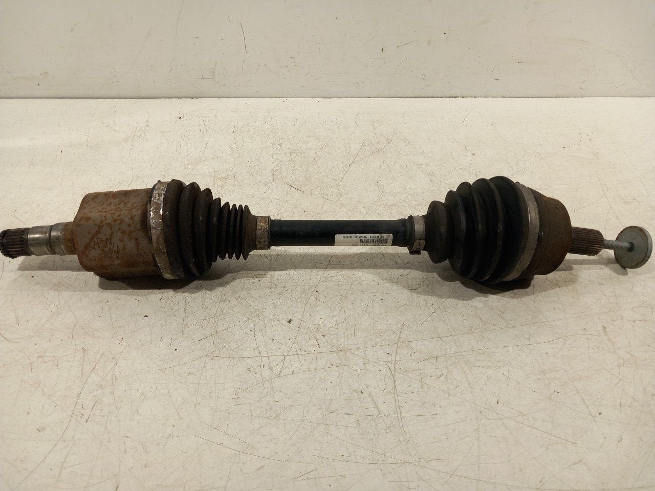 Aandrijfas links voor Volvo V40, Onderdelen@venauto.nl, Van der Ven Autorecycling B.V., Gebruikt, Ettenseweg 76, 4706 PB Roosendaal, The Netherlands