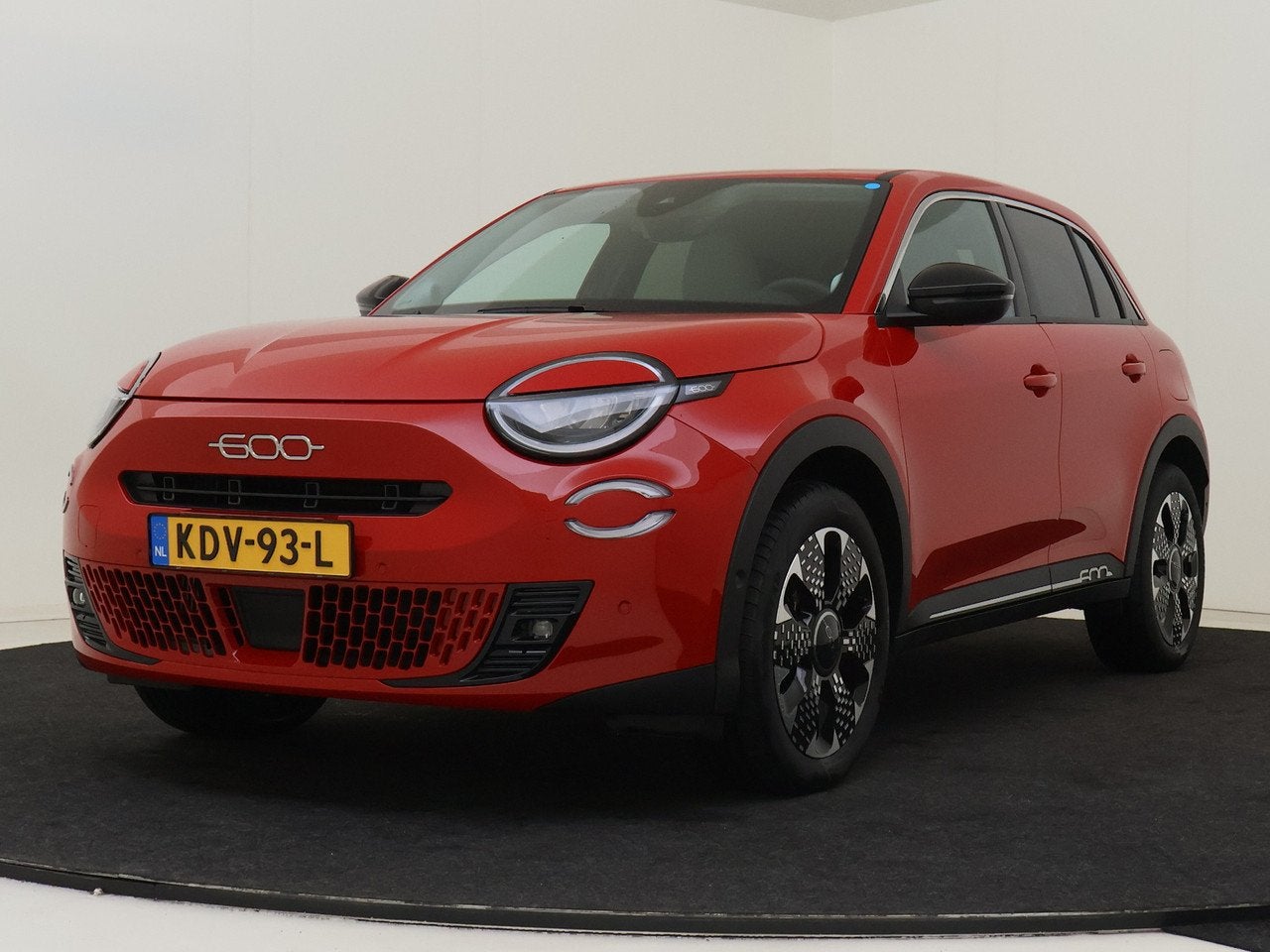 Fiat 600 1.2 Hybrid La Prima YP (bj 2025, automaat), Auto's, Automaat, Gebruikt, 1199 cc, Bedrijf