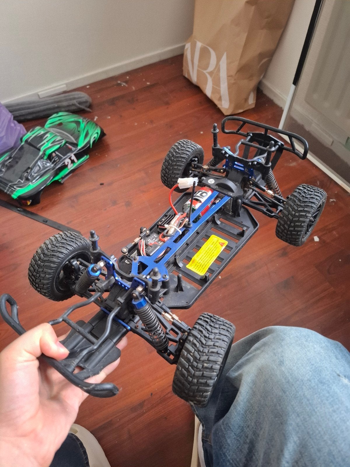 RC bestuurbare auto - beschadigd, voor onderdelen, Ophalen, Gebruikt, Auto, Tamiya