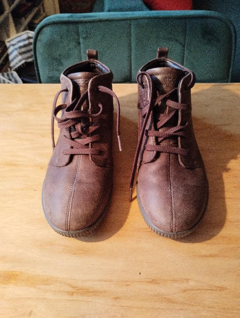ecco schoenen mt 39, Kleding | Dames, Ecco, Bruin, Ophalen of Verzenden, Sneakers of Gympen