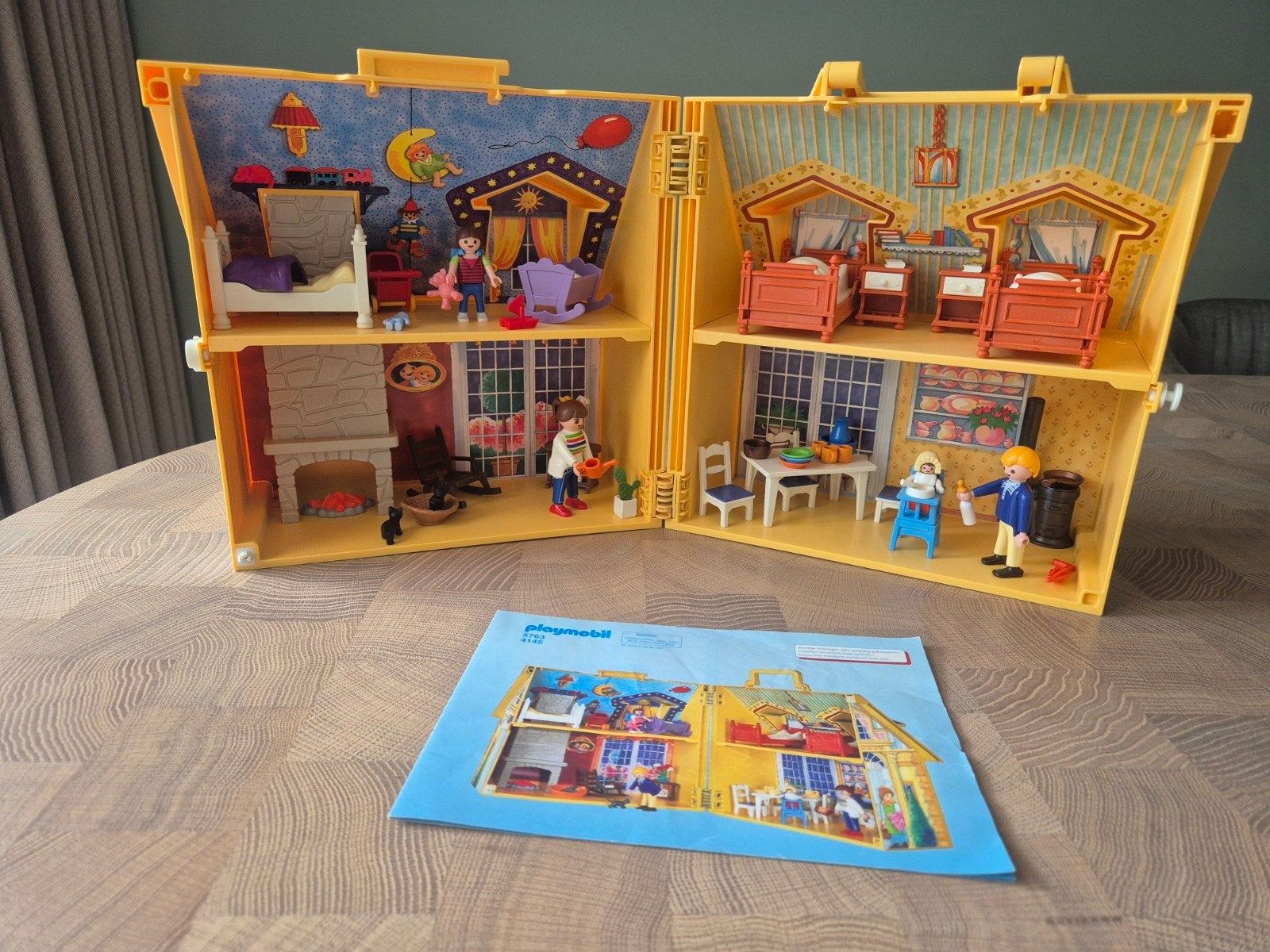 Playmobil meeneem-poppenhuis 5763, Kinderen en Baby's, Speelgoed | Poppenhuizen, Ophalen of Verzenden, Gebruikt, Poppenhuis