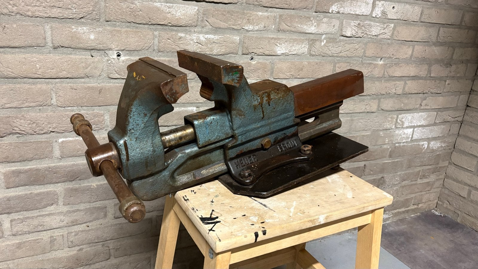 Heuer Front bankschroef 150 mm -, Ophalen, Gebruikt, Bankschroef, Overige merken