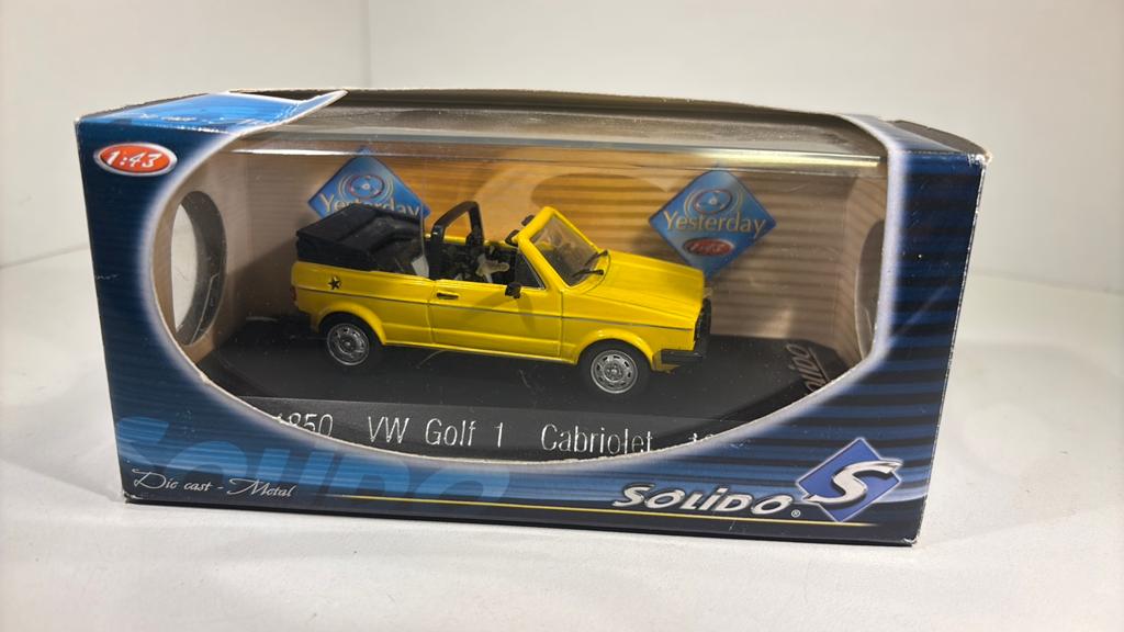 Volkswagen golf 1 yellow solido 1.43, Auto, Solido, Ophalen of Verzenden, A