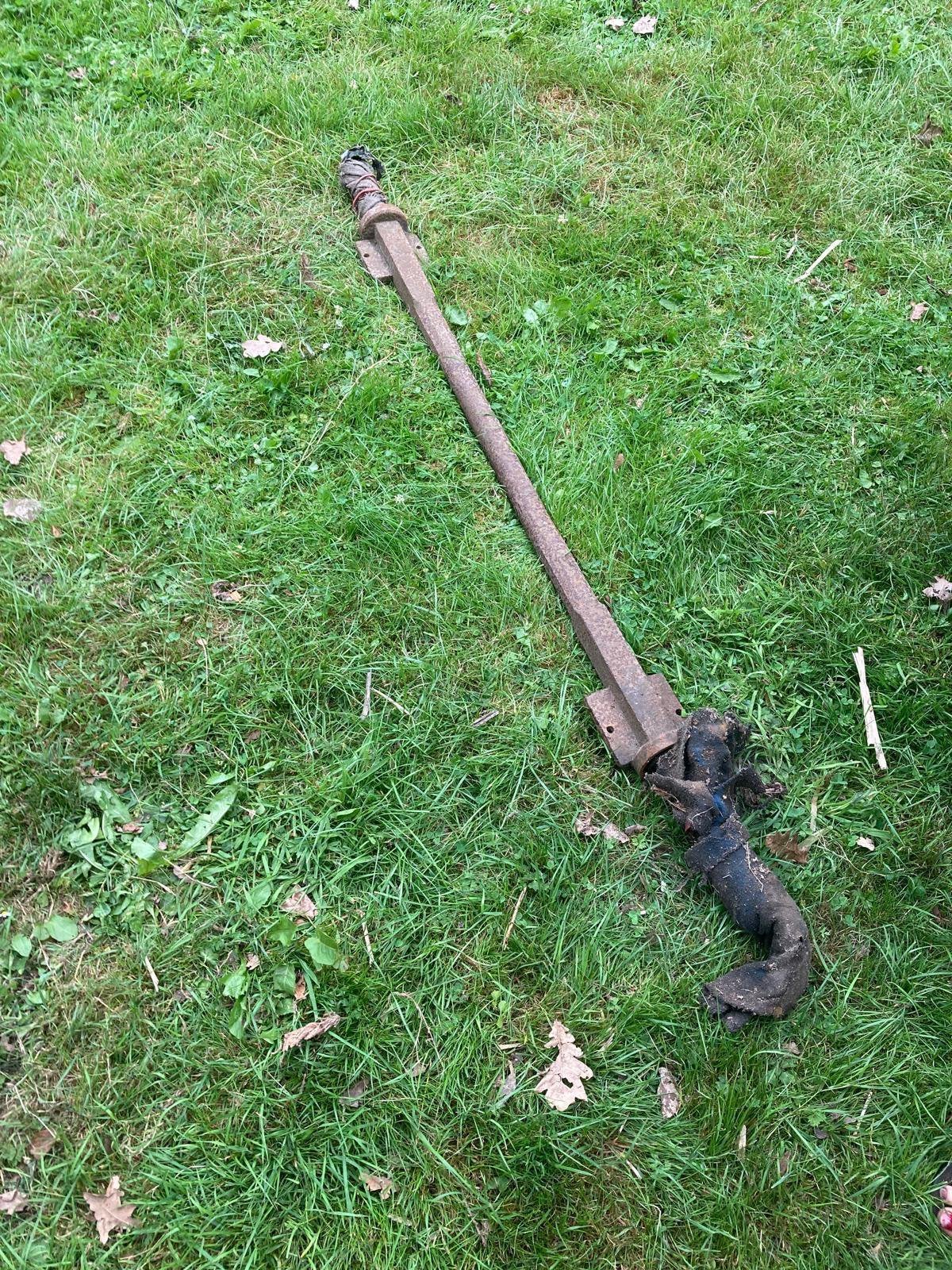 Wagenas en aspotten evt.met wagenwiel 142 cm, Ophalen, Gebruikt
