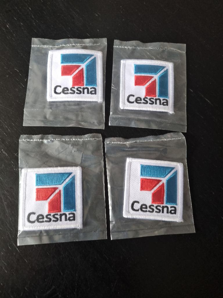 4 Geborduurde Cessna emblemen, Verzamelen, Verzenden, Nieuw, Patch, Badge of Embleem