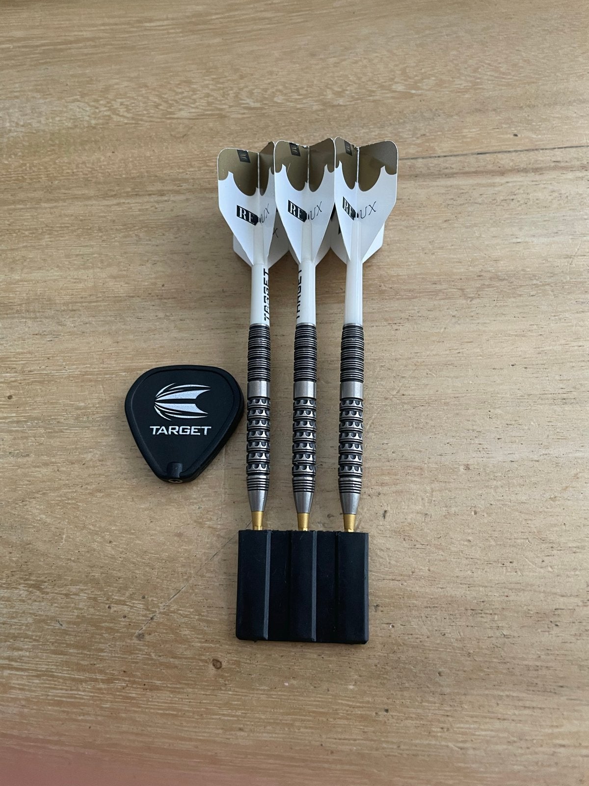 Target Darts met 90% Tungsten Barrel en 26mm punten, Ophalen of Verzenden, Gebruikt, Pijlen, Elektronisch