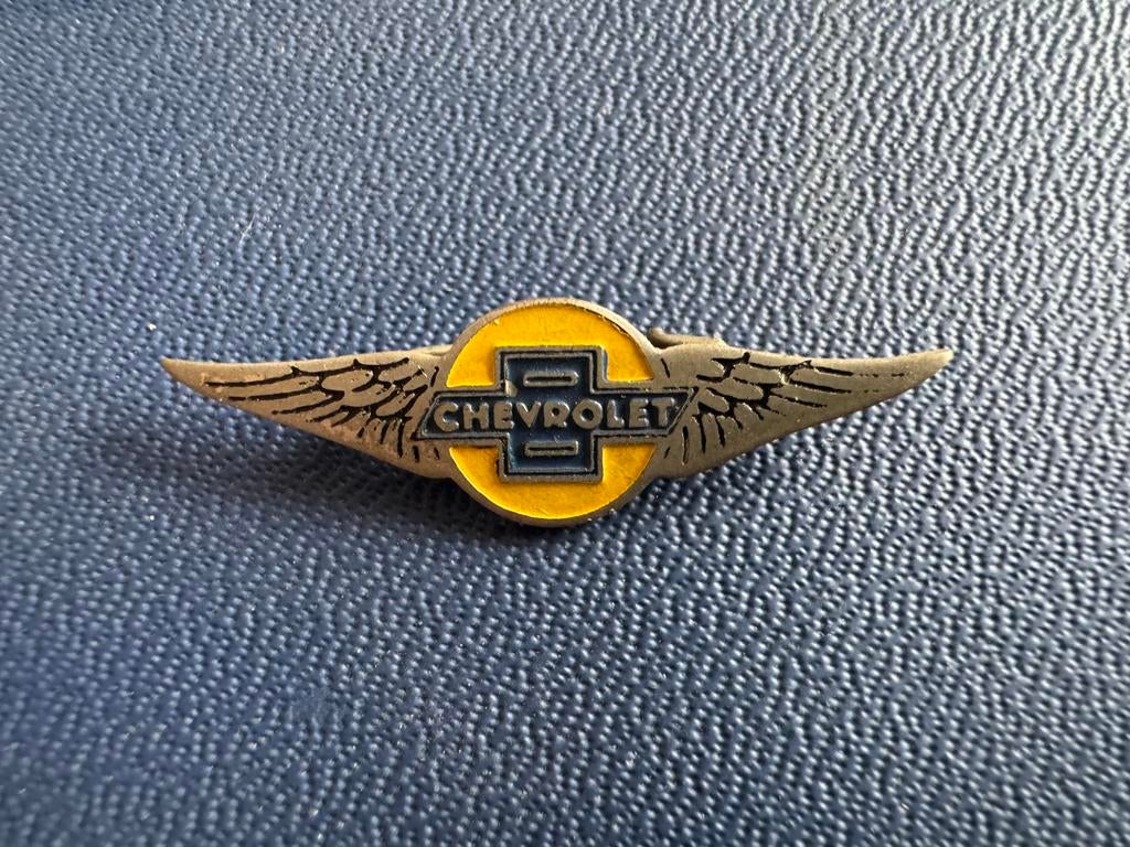 Speldje Chevrolet, Verzamelen, Speldjes, Pins en Buttons, Ophalen of Verzenden, Zo goed als nieuw