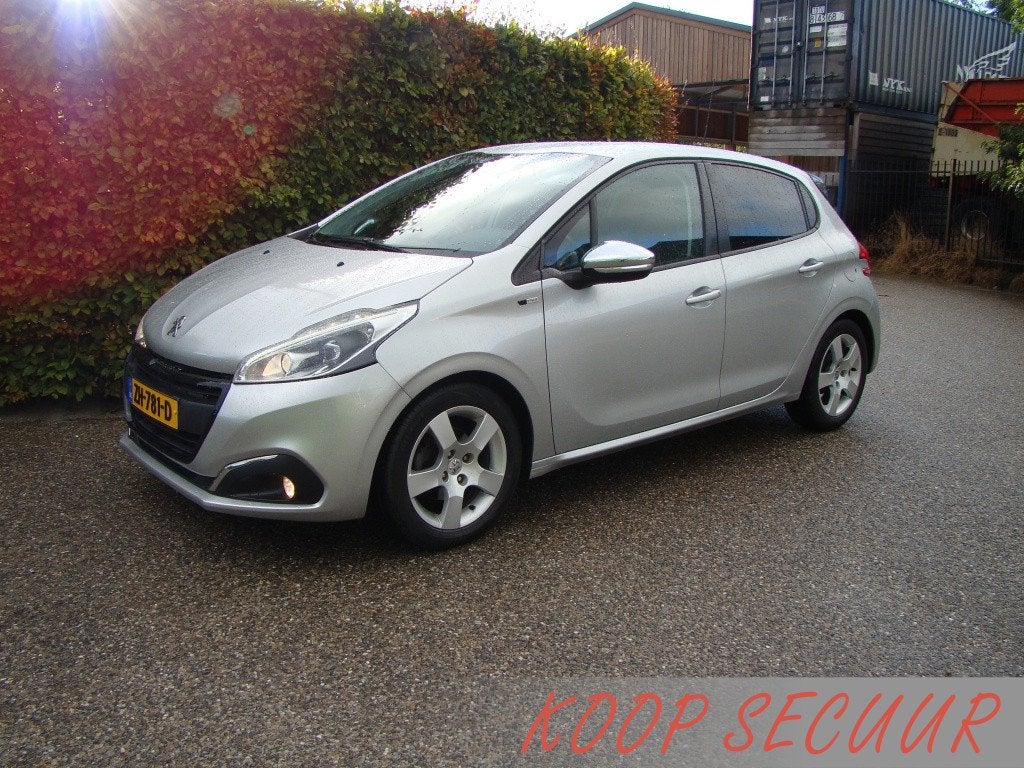 Peugeot 208 1.6 B.HDi Euro 6 € 6950 (bj 2016), Auto's, 840 kg, Gebruikt, Euro 6, 4 cilinders