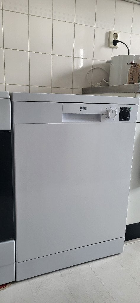 Beco vaatwasser, kleur wit, Witgoed en Apparatuur, Ophalen, Minder dan 85 cm, 60 cm of meer, Zo goed als nieuw