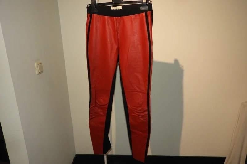 Pinko deels leren broek voorkant rood leer achterkant zwart, Verzenden, Zo goed als nieuw, Lang, Rood