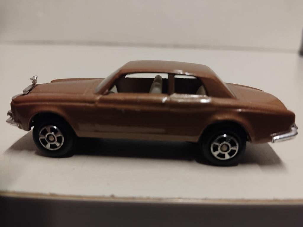 Playart 1/64 Rolls Royce Silver Shadow brown 3INCH, Hobby en Vrije tijd, Modelauto's | Overige schalen, Ophalen of Verzenden, Zo goed als nieuw