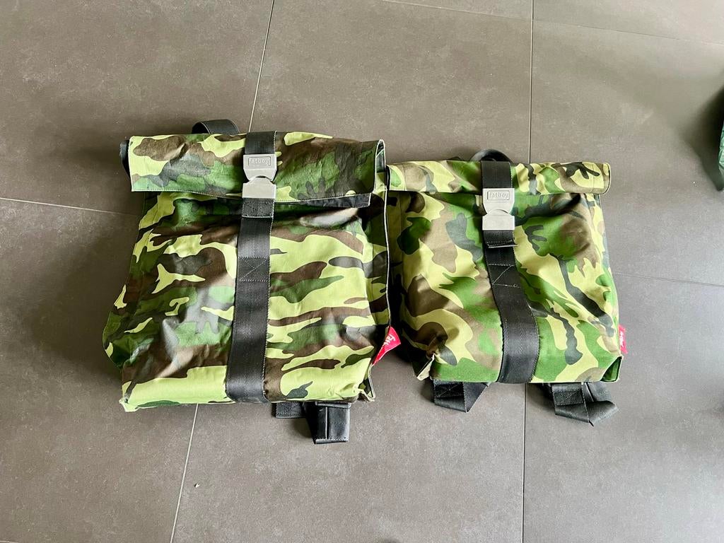 Fatboy roll-top rugzakken - Camouflage (2 stuks), 40 cm of meer, Gebruikt, Waterdicht, Ophalen