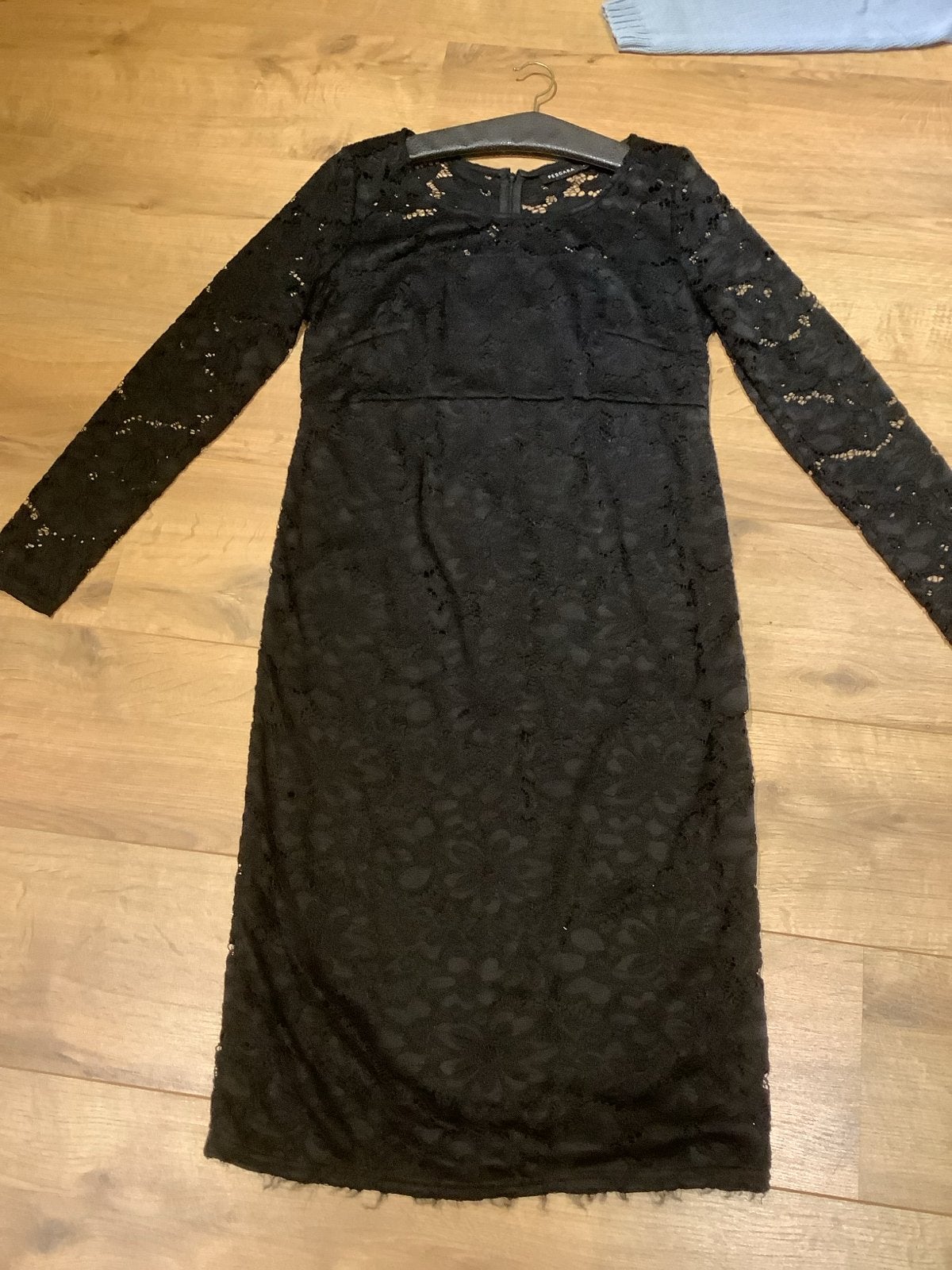 Nieuw zwart kanten jurkje van Pescara, maat M, Kleding | Dames, Jurken, Ophalen of Verzenden, Nieuw, Maat 38/40 (M), Zwart