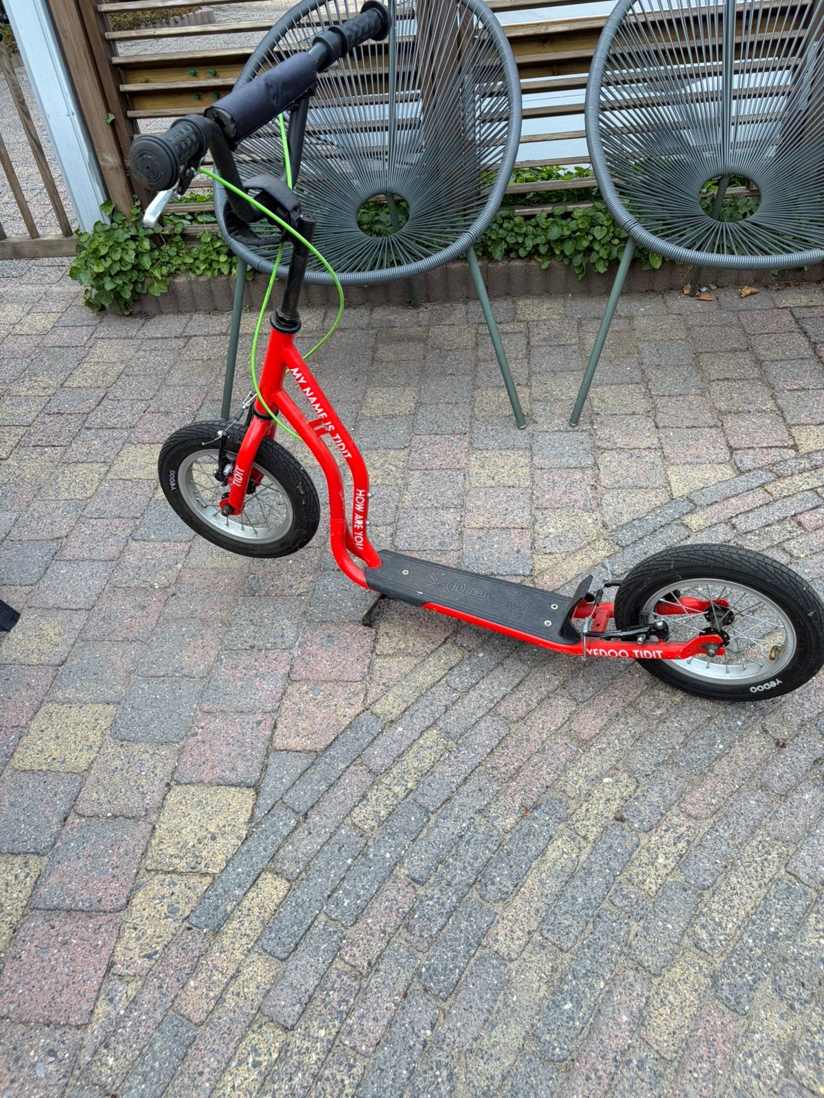 Yedoo tidet rode step met standaard, Ophalen, Gebruikt, Gewone step