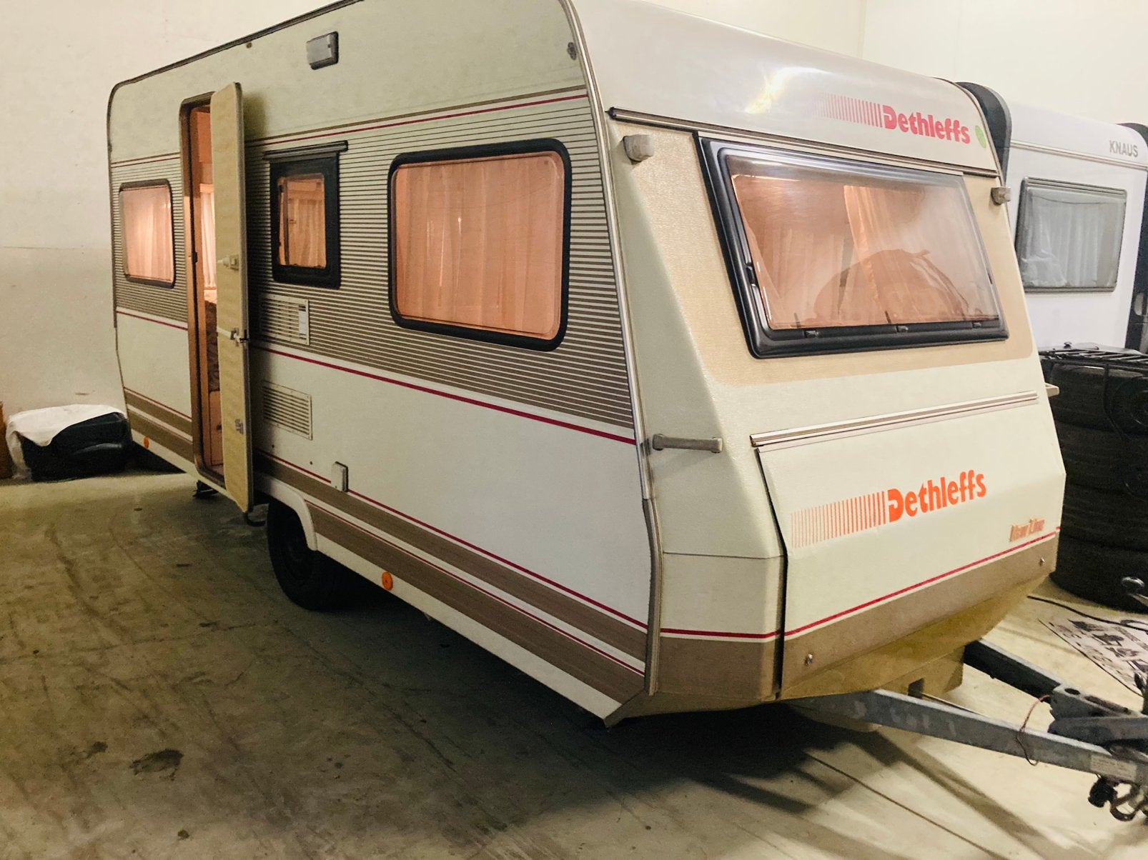 Zeer nette Dethleffs, voortent, Caravans en Kamperen, Rondzit, Dethleffs, 750 - 1000 kg, Dethleffs