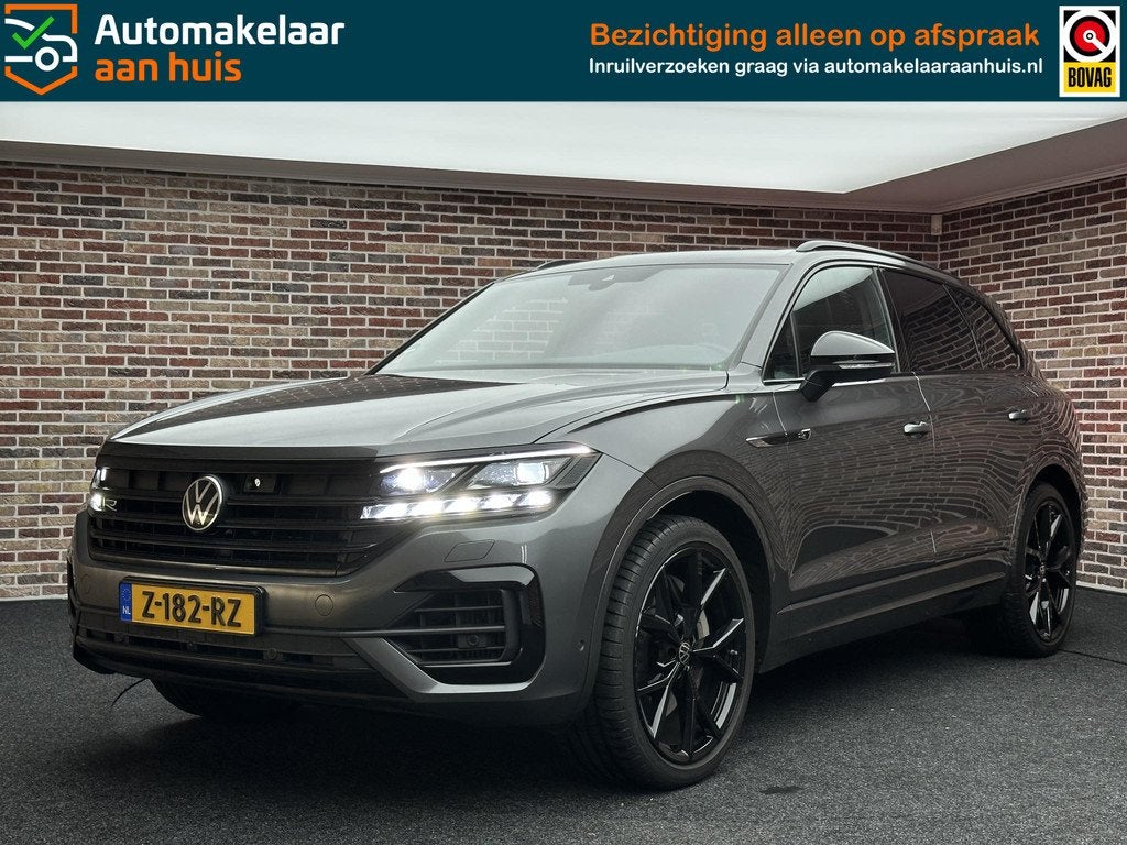 Volkswagen Touareg R 3.0 TSi 4MOTION | Puglia| Dak| Massage|, Auto's, Automaat, Gebruikt, 2995 cc, 462 pk