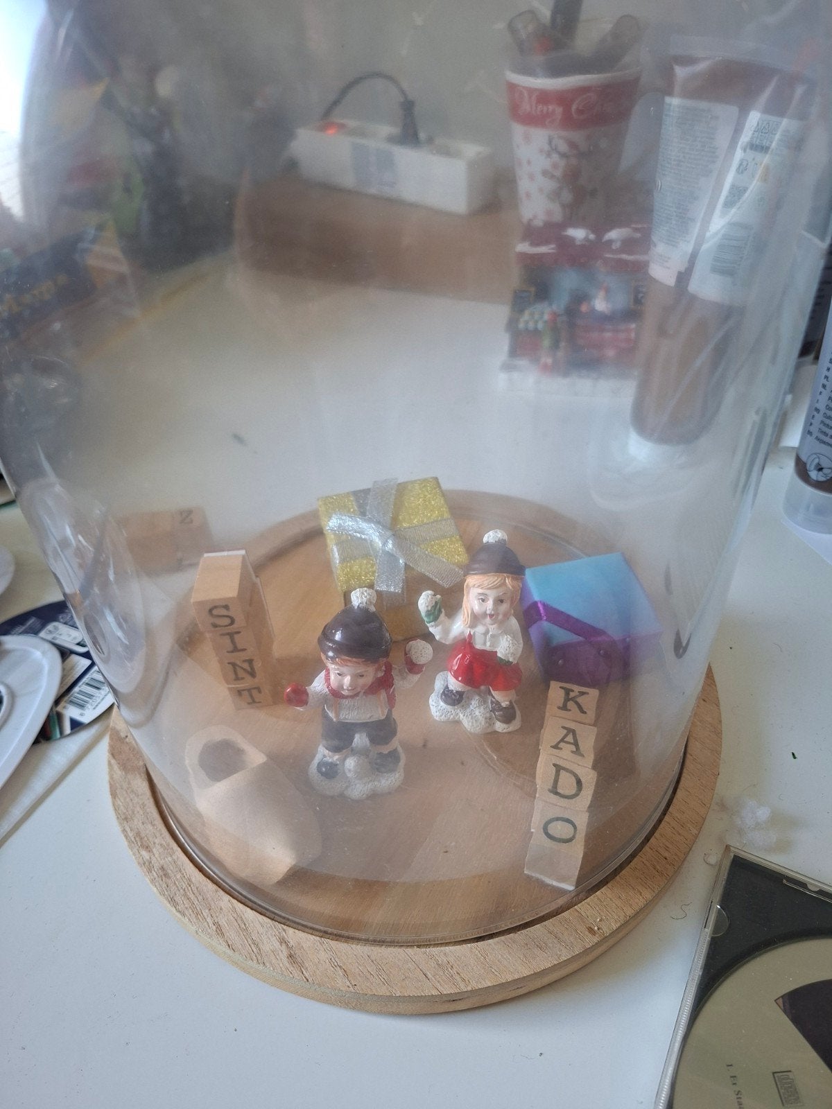 Sinterklaas stolp met versiering en houten plateau, Huis en Inrichting, Hout, Ophalen of Verzenden, Zo goed als nieuw, Set