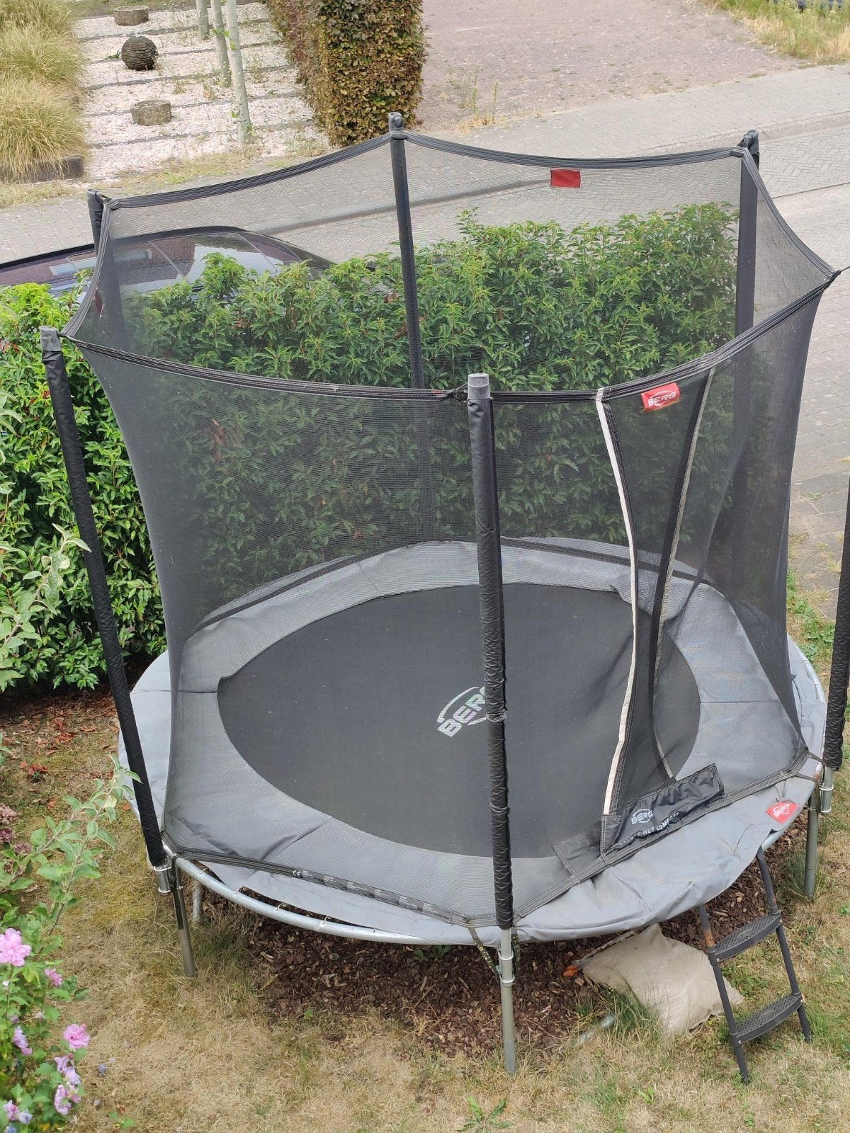 Berg Favorite Trampoline 270cm. Springdoek is van 2024, Ophalen, Gebruikt