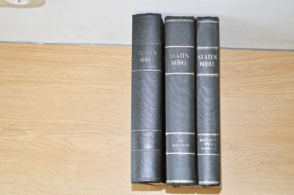 3 delige Statenbijbel met kanttekeningen en in goede staat., Ophalen of Verzenden, Gelezen, Christendom | Protestants
