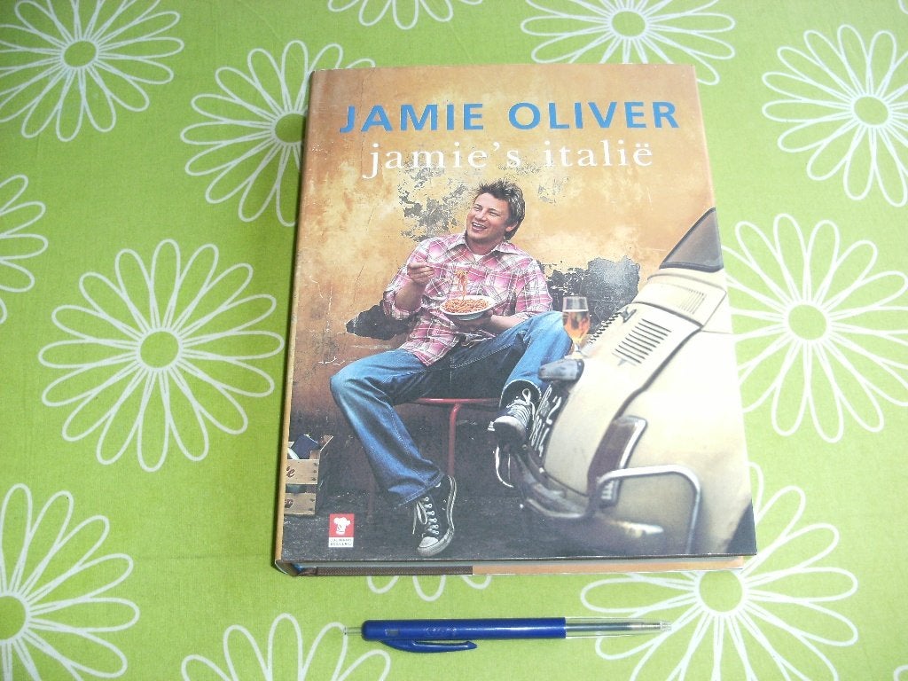 Jamie's Italië - Jamie Oliver, Boeken, Italië, Voorgerechten en Soepen, Ophalen of Verzenden, Zo goed als nieuw