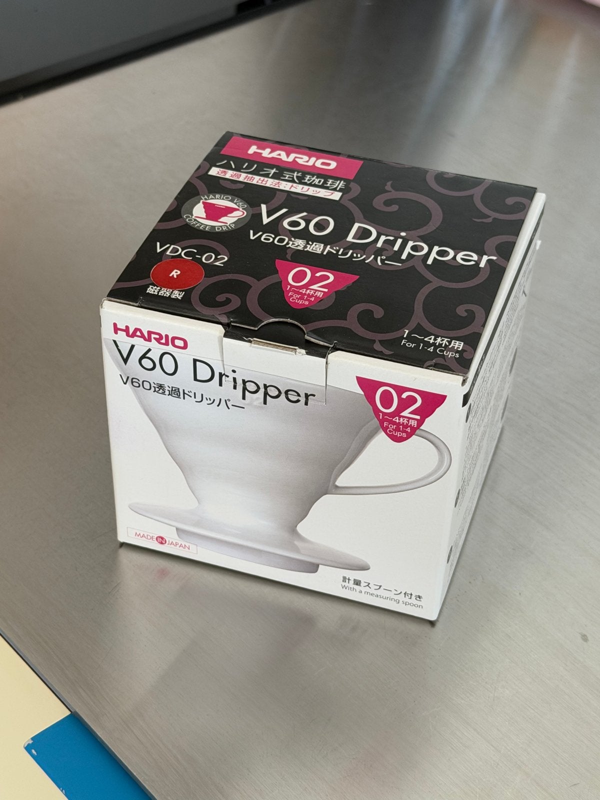 Hario V60 Dripper VDC-02 R - Rode Keramische Koffiedripper, Witgoed en Apparatuur, Koffiezetapparaten, Overige modellen, Nieuw