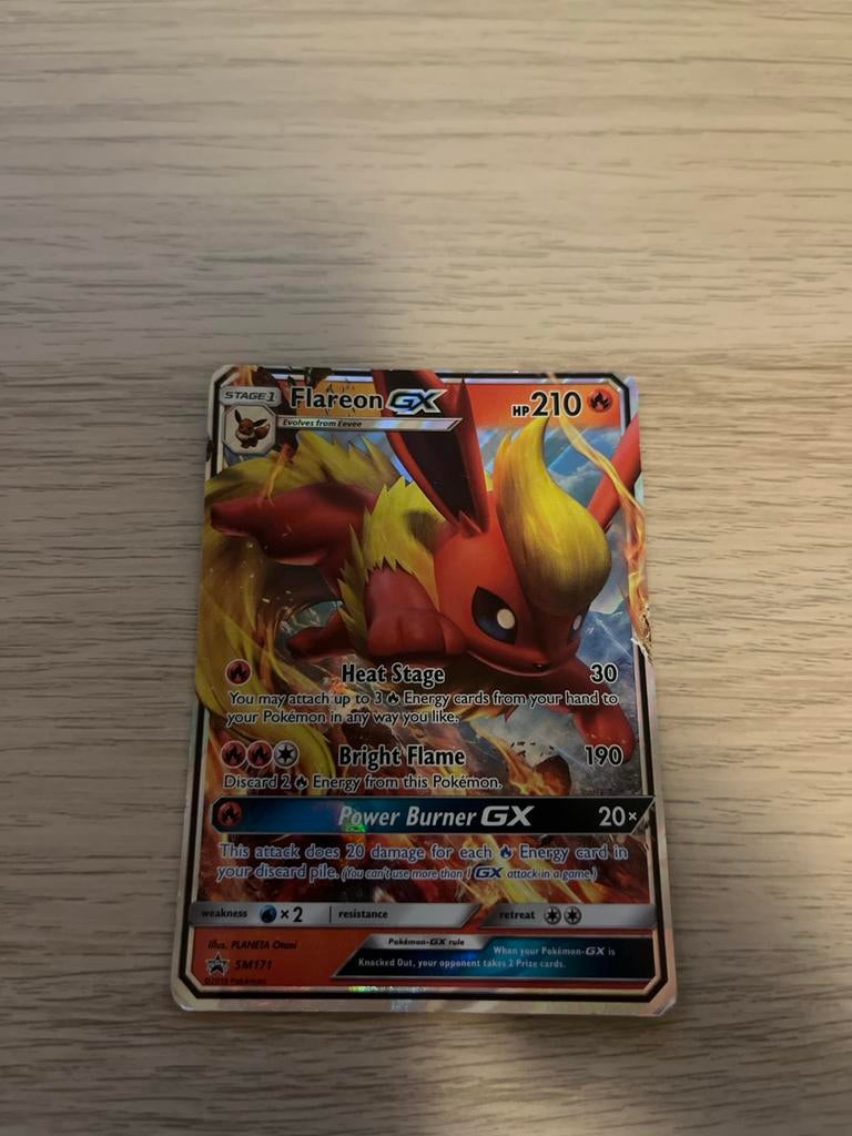 Pokemon kaart Flareon GX, Ophalen of Verzenden, Zo goed als nieuw, Losse kaart