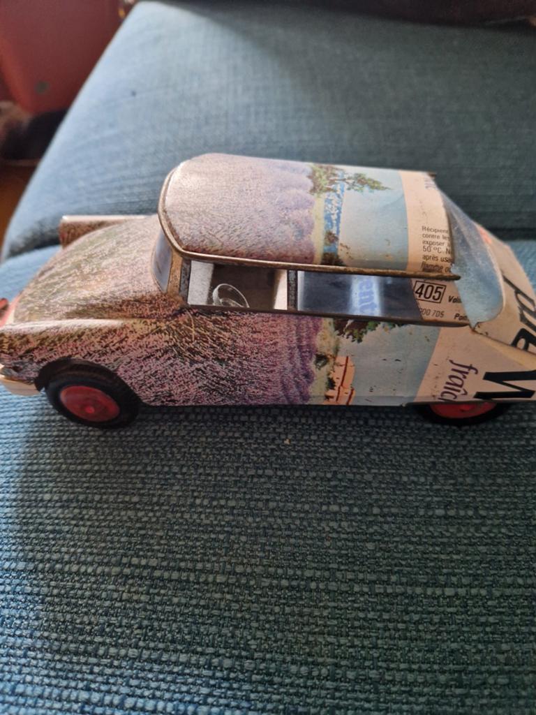 Blikken auto snoek vintage citroën ds, Hobby en Vrije tijd, Modelauto's | 1:24, Ophalen of Verzenden, Overige merken