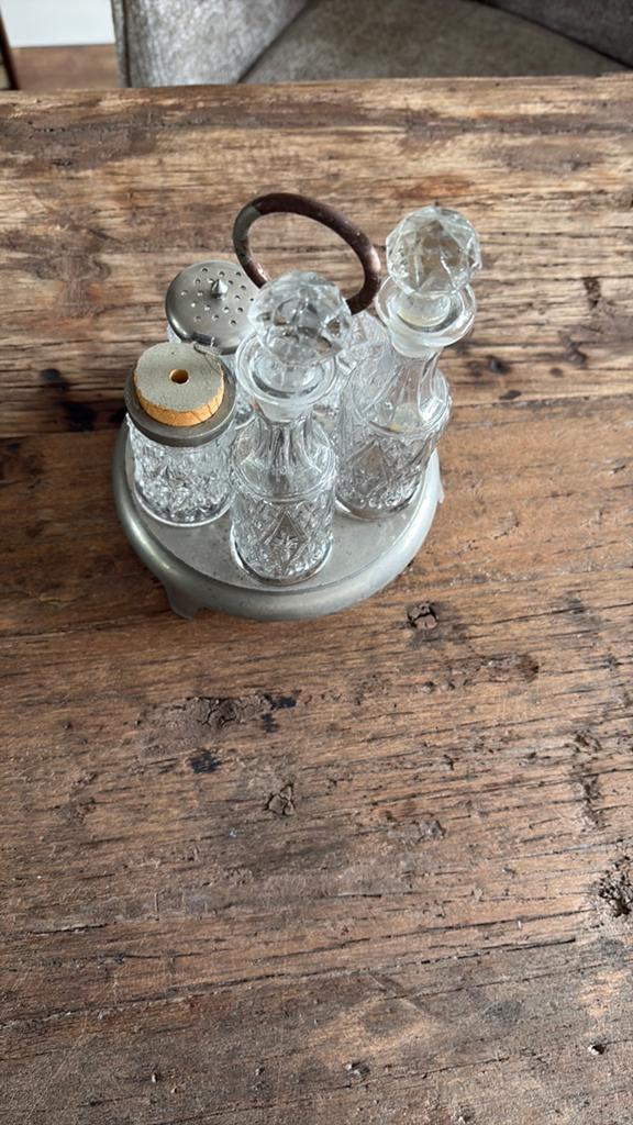 Vintage Olie & Azijn Menage Stel Glas/Metaal op Houder, Antiek en Kunst, Antiek | Glas en Kristal, Ophalen