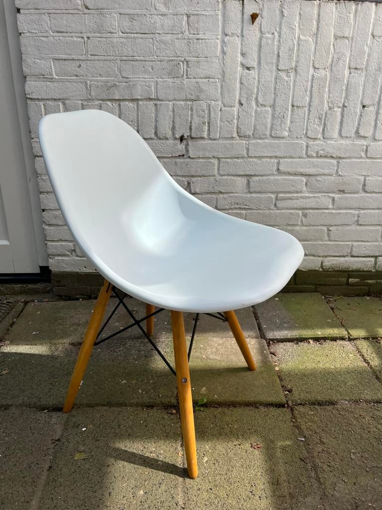 4 witte kuipstoeltjes, Ophalen, Kunststof, Gebruikt, Wit